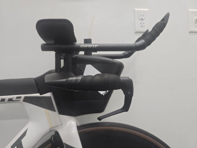 Used Giant Trinity, Advanced Pro 1 2022 2022 Road & Gravel, White — image 7 of 18