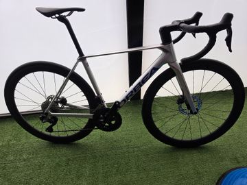 Orbea Orca Shimano 105 Di2 2026 Road & Gravel usato