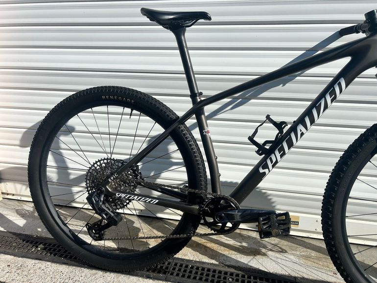 Gebrauchtes Specialized Epic Hardtail Comp 2026 2026 Mountainbike, Schwarz, 29 — Bild 2 von 3