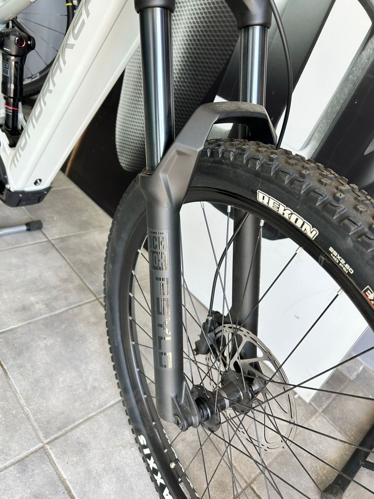 Gebrauchtes Mondraker CHASER 750 2025 2025 Mountainbike, Weiß, 29 — Bild 4 von 5