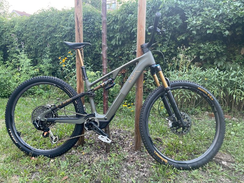Cube AMS Hybrid ONE44 C:68X SUPER TM 2025 MTB usato