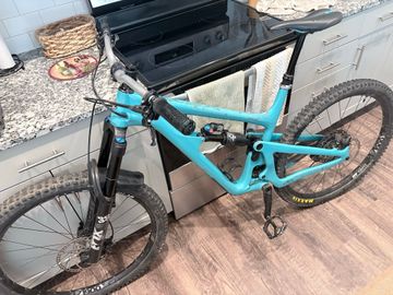 Used Yeti SB150 C1 2022 2022 Mountainbike, Blue, 29 — image 2 of 5