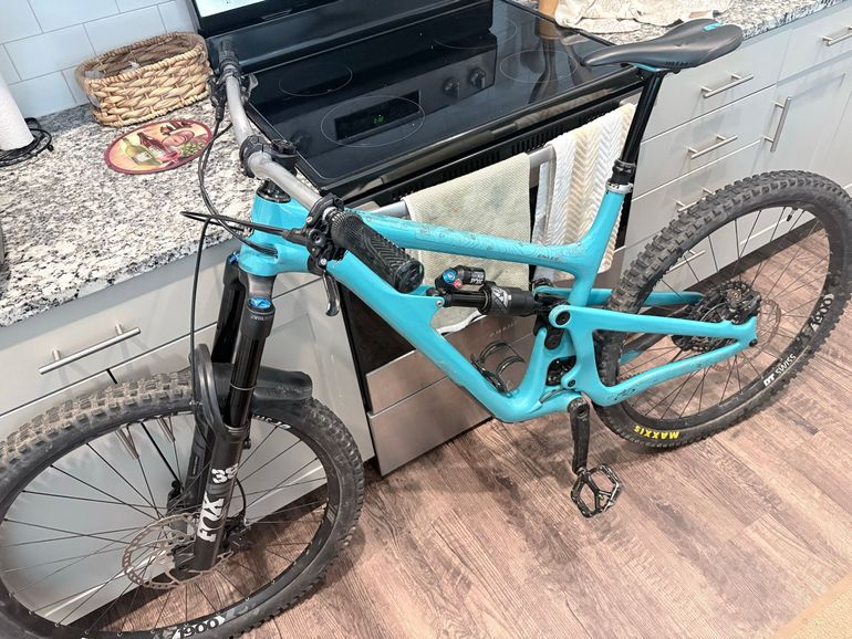 Used Yeti SB150 C1 2022 2022 Mountainbike, Blue, 29 — image 2 of 5