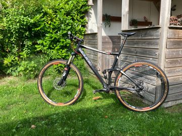 Używany CUBE Stereo Shimano Deore XT 2015 Mountainbike — zdjęcie 1 z 4