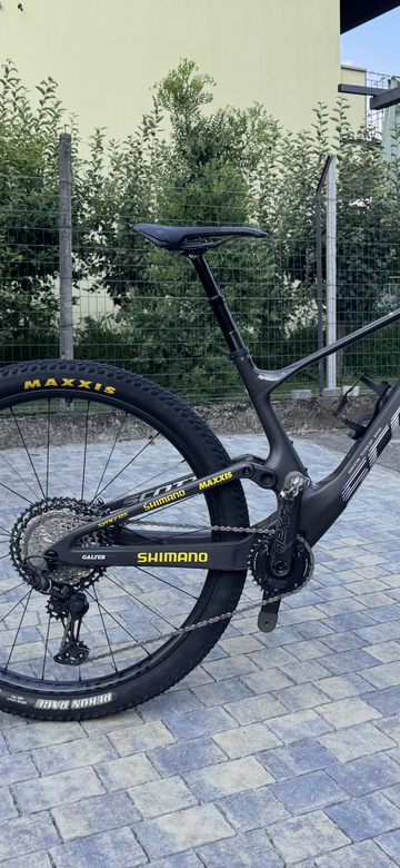 Used Scott Spark RC Team 2022 2022 Mountainbike, Black, 29 — image 3 of 9