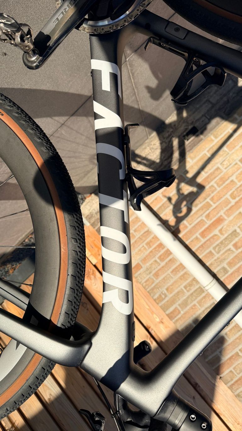 Tweedehands Factor Custom SRAM Rival eTap AXS 2024 Road & Gravel — afbeelding 5 van 12