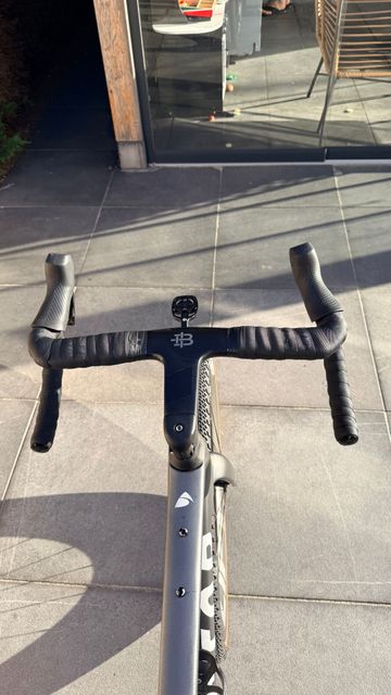 Used Factor Custom SRAM Rival eTap AXS 2024 Road & Gravel, Light Gray — image 7 of 12