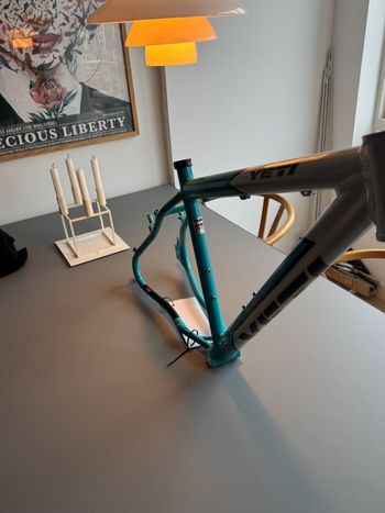 Used Yeti ARC Frameset 2011 Mountainbike, Blue — image 12 of 12