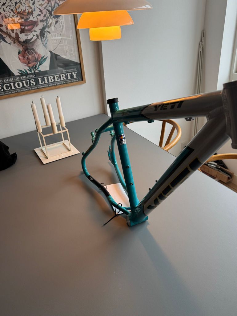 Used Yeti ARC Frameset 2011 Mountainbike, Blue — image 12 of 12