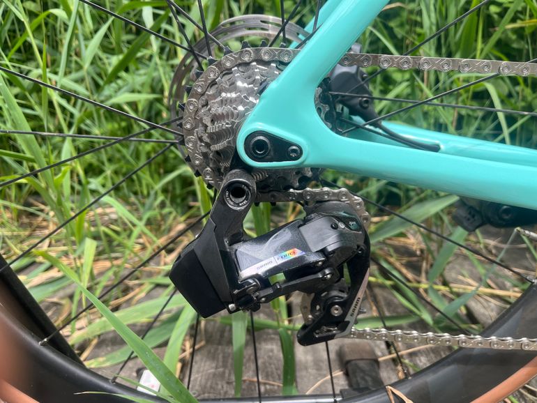 Used Bianchi Custom 2024 2024 Road & Gravel, Blue — image 5 of 7