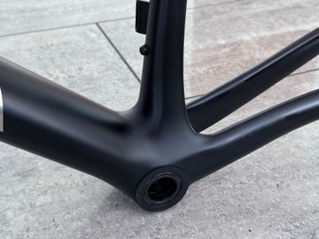 Použité Orbea Orca OMX Frameset 2024 Road & Gravel — obrázek 10 z 14