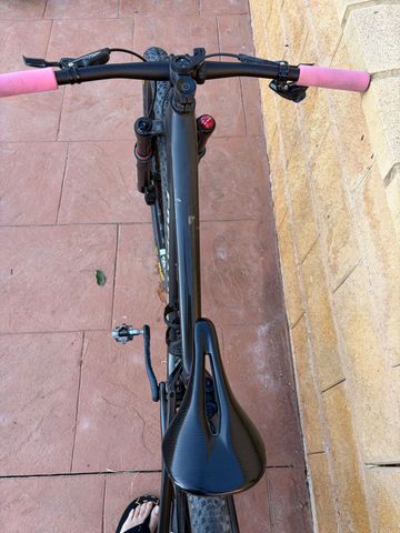 Used Specialized Epic Expert 2022 2022 Mountainbike, Black — image 7 of 10