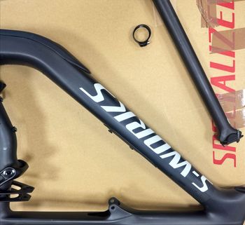 Käytetty S Works EPIC 8 Frameset 2025 Mountainbike — kuva 2 / 7