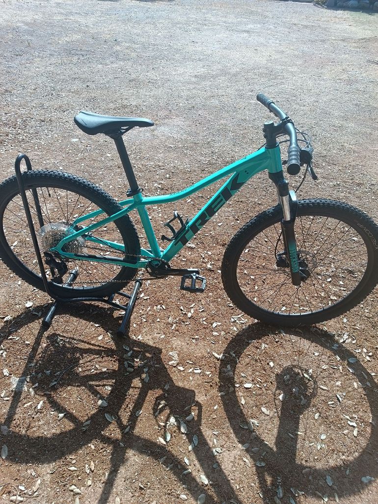 Trek Marlin 7 Gen 2 2023 2023 Mountainbike usato, Verde — immagine 1 di 3