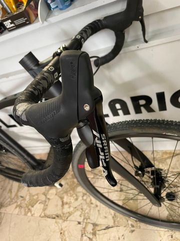 Used Pinarello Granger X5 Disc 2024 2024 Road & Gravel, Black — image 6 of 9