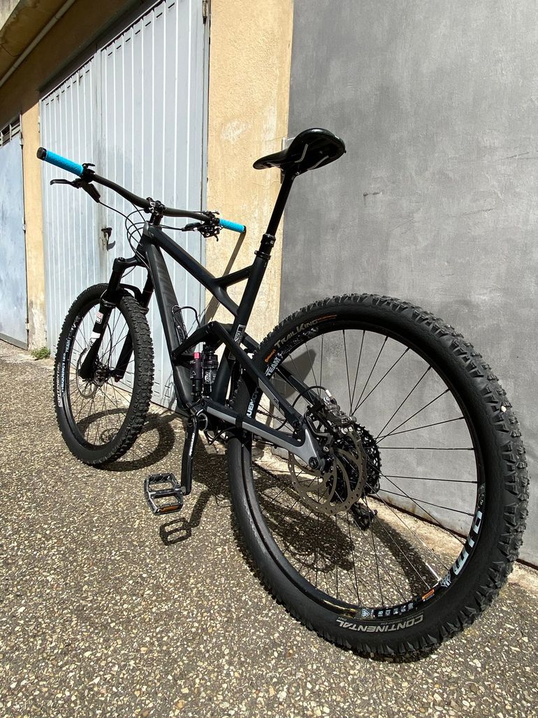 Cannondale Jekyll Carbon 2 2017 2017 Mountainbike usato, Nero — immagine 6 di 6