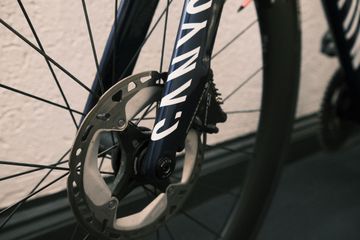 Używany Canyon Aeroad CF SL 8 Disc 2023 2023 Road & Gravel — zdjęcie 15 z 19