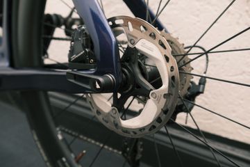 Używany Canyon Aeroad CF SL 8 Disc 2023 2023 Road & Gravel — zdjęcie 14 z 19