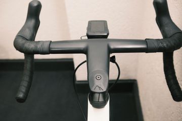 Używany Canyon Aeroad CF SL 8 Disc 2023 2023 Road & Gravel — zdjęcie 11 z 19
