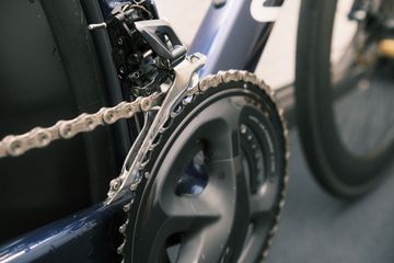 Używany Canyon Aeroad CF SL 8 Disc 2023 2023 Road & Gravel — zdjęcie 7 z 19