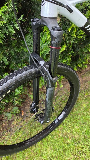 Used Mondraker RAZE 2023 2023 Mountainbike, White, 29 — image 7 of 12