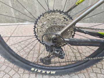 Used Trek Procaliber 8 2024 2024 Mountainbike, Green, 29 — image 4 of 6