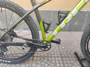 Used Trek Procaliber 8 2024 2024 Mountainbike, Green, 29 — image 2 of 6