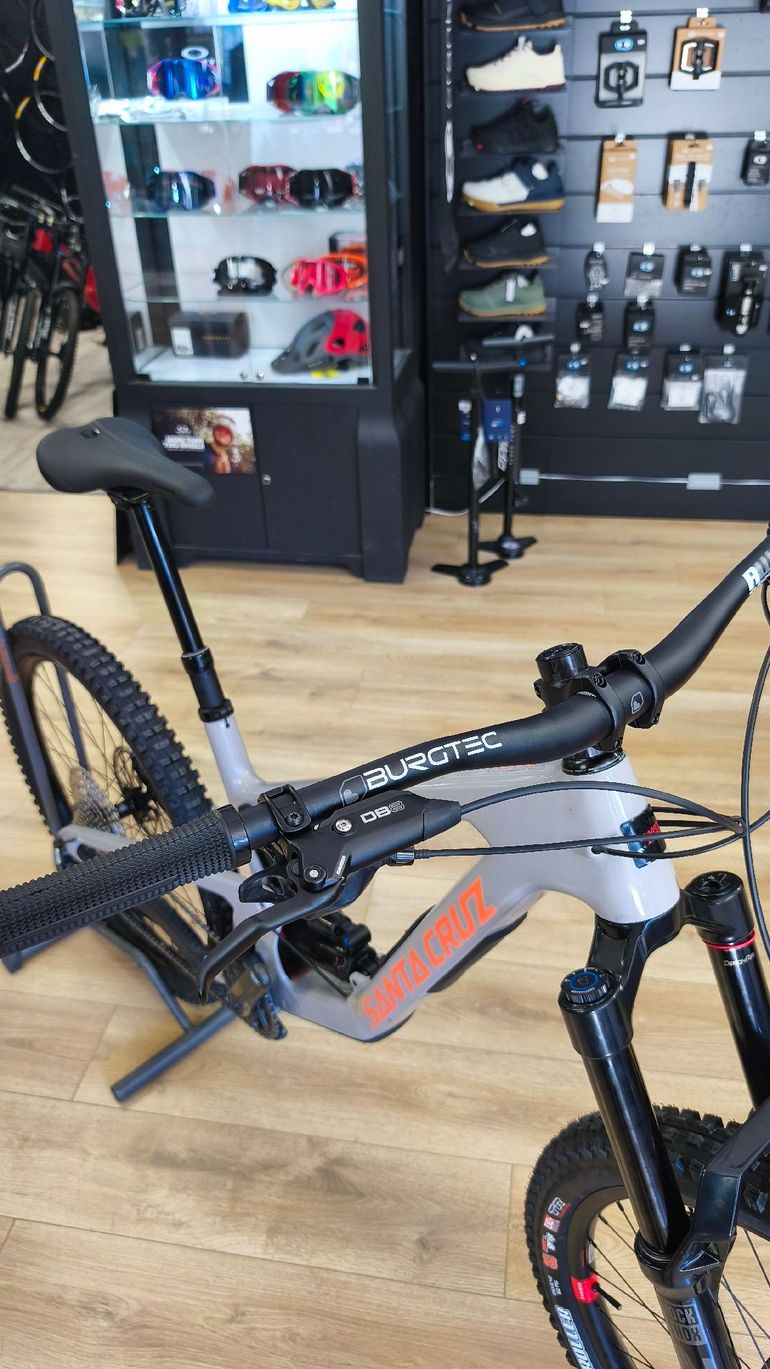 Gebrauchtes Santa Cruz Nomad Other 2025 Mountainbike, Hellgrau — Bild 3 von 7