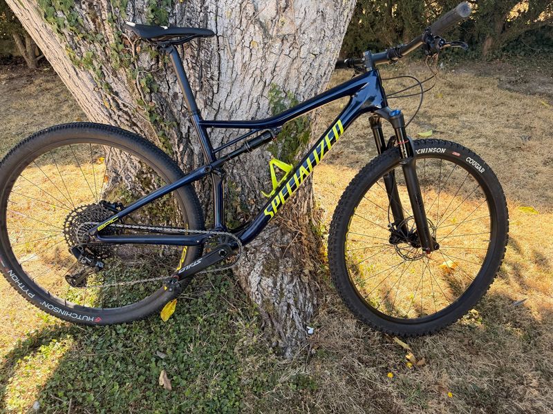 Used Specialized Men's Epic Comp Carbon 2019 2019 MTB
