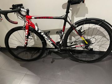 Used Trek Madone 6.7 SSL 2011 2011 Road & Gravel, Red — image 1 of 5