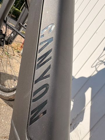 Gebrauchtes Canyon Precede:ON Shimano Deore 2022 2022 Urban, Schwarz — Bild 5 von 5