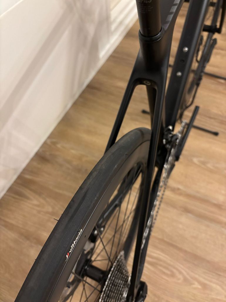 Brugt Canyon Endurace CF SL Disc 7.0 2019 2019 Road & Gravel — billede 10 af 10