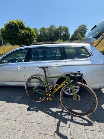 Used Specialized S Works Custom Shimano Dura Ace Di2 2020 Road & Gravel, Green — image 1 of 4