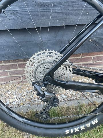 Used Giant Xtc Shimano Deore 2022 Mountainbike, Black — image 9 of 12