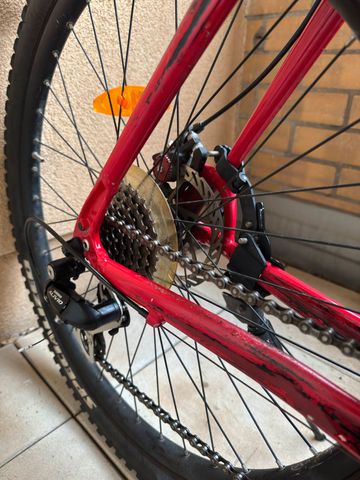 Specialized Hardrock Pro Disc 2008 2008 Mountainbike de segunda mano, Rojo — imagen 8 de 13