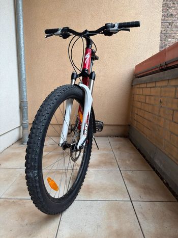 Używany Specialized Hardrock Pro Disc 2008 2008 Mountainbike — zdjęcie 2 z 13
