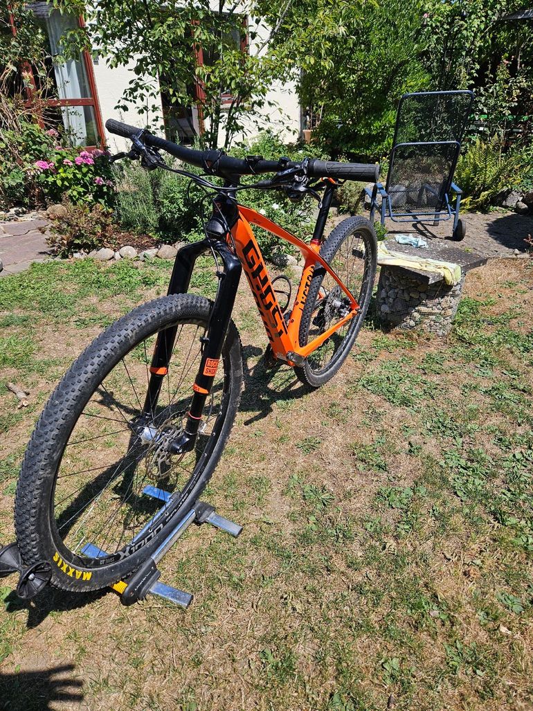 Used Ghost Lector Shimano Deore XT 2017 Mountainbike, Orange — image 2 of 7