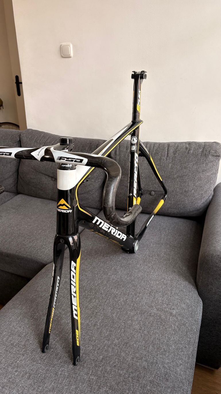 Merida 909 Frameset 2012 Road & Gravel de segunda mano, Negro — imagen 2 de 4