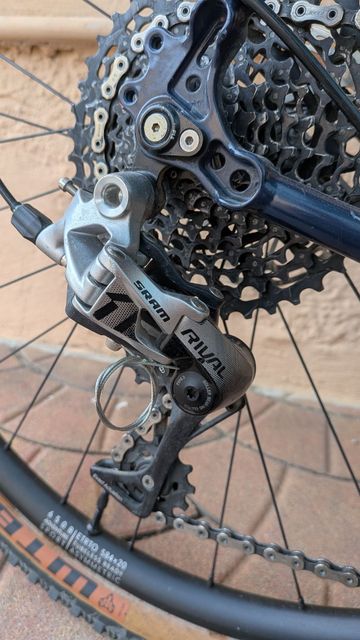 Used Genesis Fugio 30 2019 2019 Road & Gravel, Blue — image 3 of 10