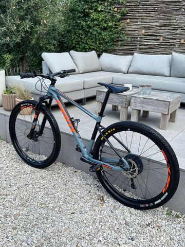 Giant Fathom 2 2018 2018 Mountainbike d'occasion — image 3 sur 14