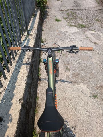 Orbea RALLON M LTD 2020 2020 Mountainbike usato, Verde — immagine 4 di 12