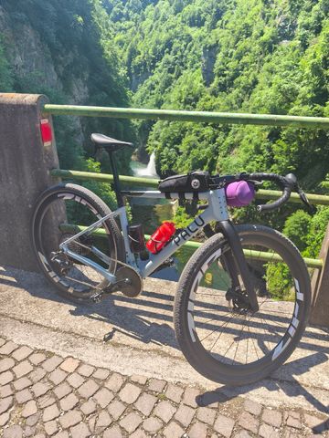 Used Palu Custom SRAM Rival eTap AXS 2022 Road & Gravel, Light Gray — image 2 of 3