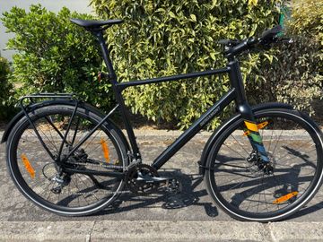 Käytetty Bergamont Sweep 4 EQ 2024 2024 Urban & Touring