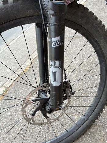 Scott Genius ST 910 TR 2023 2023 Mountainbike de segunda mano, Azul — imagen 5 de 5
