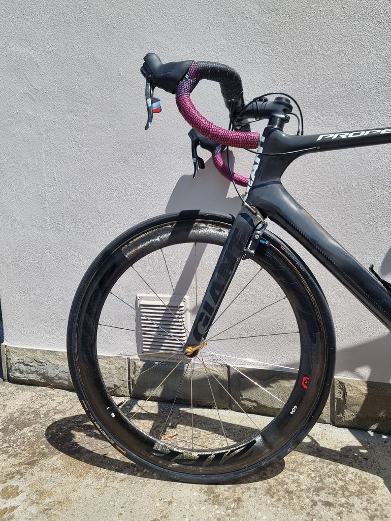Giant Propel Advanced SL 1 2017 2017 Road & Gravel usato, Nero — immagine 4 di 5