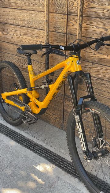 Used YT Industries Capra CORE 3 MX 2022 2022 Mountainbike, Orange, 29, 27.5 — image 6 of 6