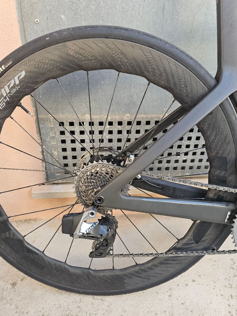Käytetty Scott Foil RC Ultimate 2025 2025 Road & Gravel — kuva 17 / 27