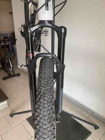 Tweedehands rockkrider XC900S 2023 Mountainbike — afbeelding 13 van 19