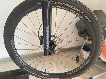 Tweedehands rockkrider XC900S 2023 Mountainbike — afbeelding 7 van 19