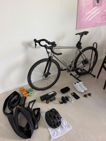 Falkenjagd Aristos SRAM Rival 2024 Road & Gravel d'occasion